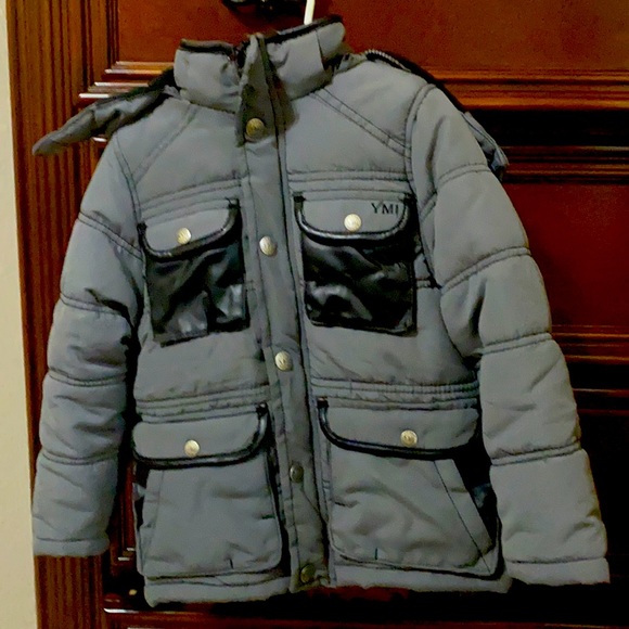 Kids boys winter jacket size 5-6 - Picture 1 of 4